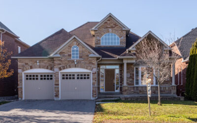 How to Tell When It’s Time to Replace Your Garage Door
