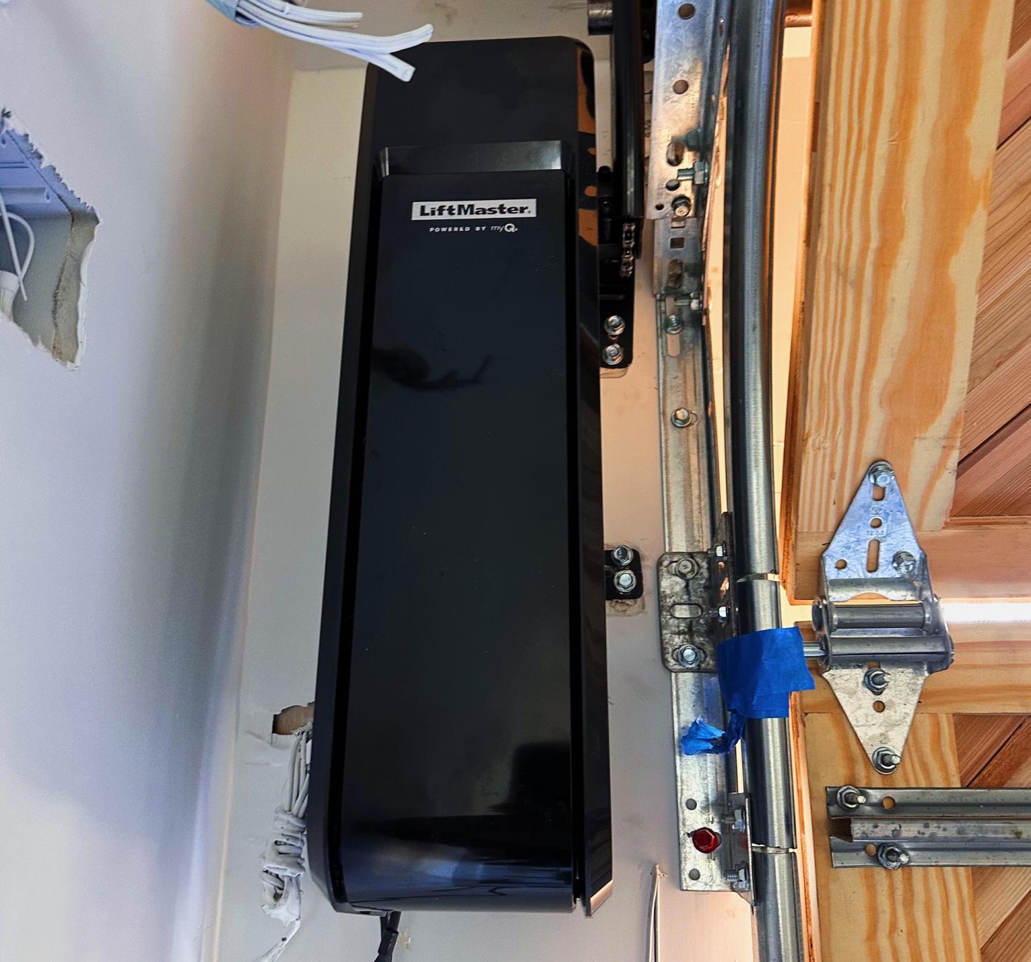 Garage Opener Service Ramona Dr, Santa Ana, CA