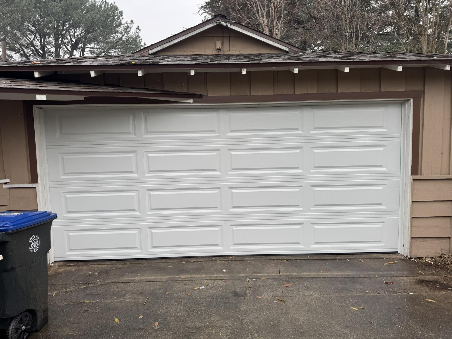 Garage Door Service New Garage Door Residential Garage Door Affordable Garage Door Installation Cedar St, Santa Ana