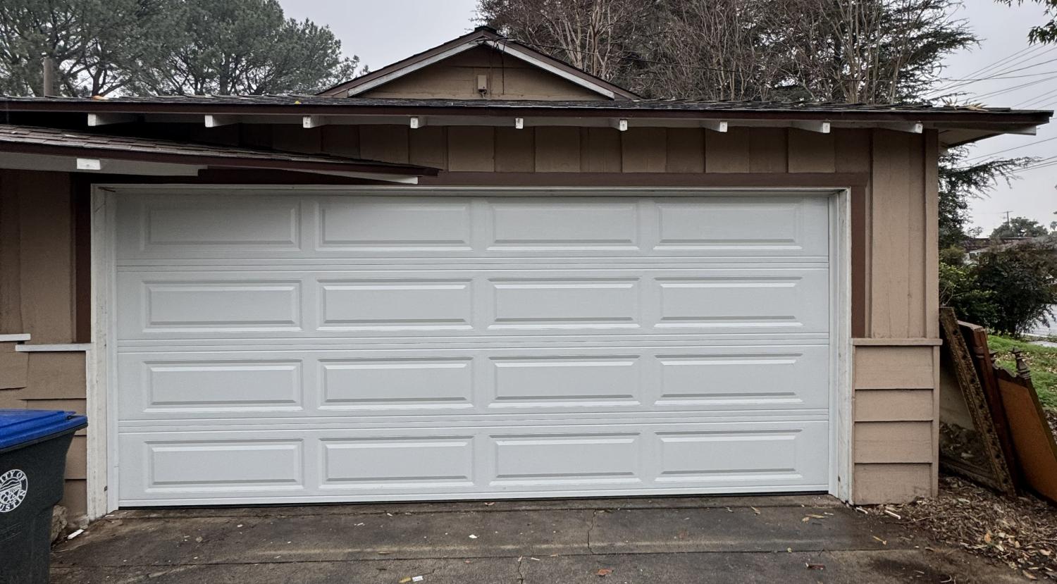Garage Door Service New Garage Door Residential Garage Door Affordable Garage Door Installation Cedar St, Santa Ana