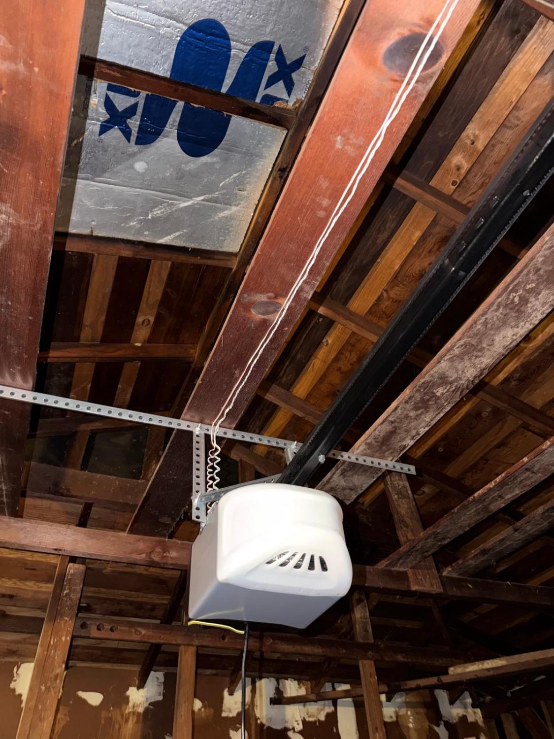 Garage Door Service New Garage Door Residential Garage Door Affordable Garage Door Installation Cedar St, Santa Ana