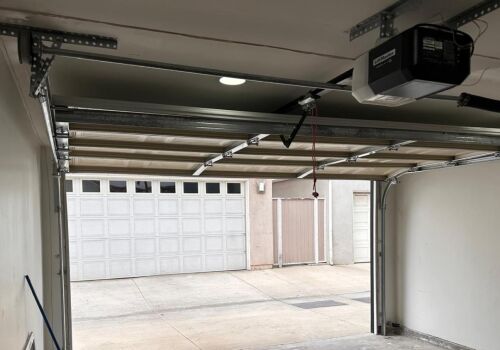 Residential Garage Door Repair S Rosewood Ave, Santa Ana, CA