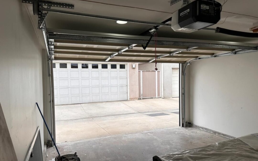 Residential Garage Door Repair S Rosewood Ave, Santa Ana, CA