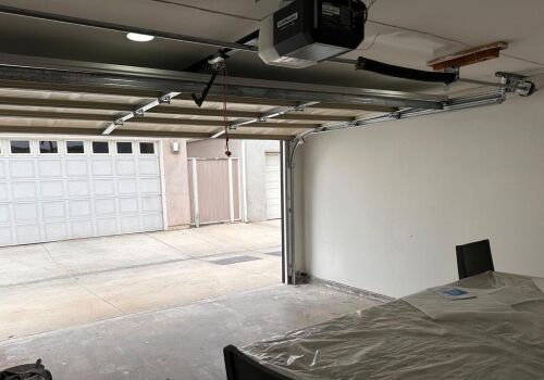 Residential Garage Door Repair S Rosewood Ave, Santa Ana, CA