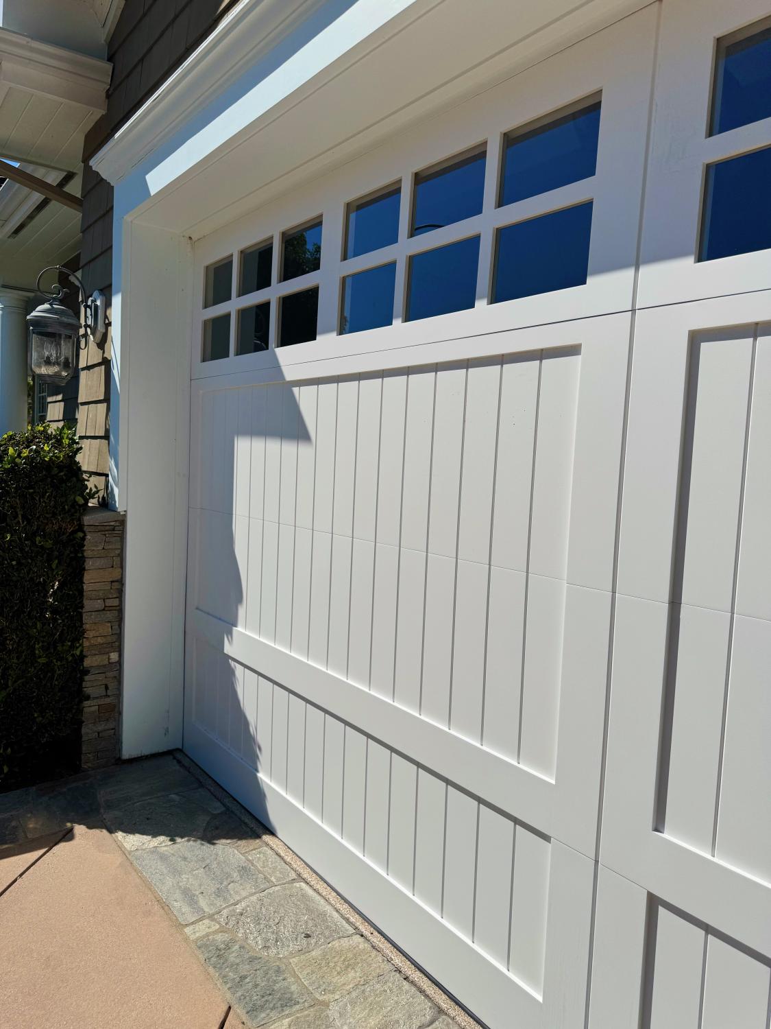 Residential Garage Door Installation Oak St, Santa Ana, CA