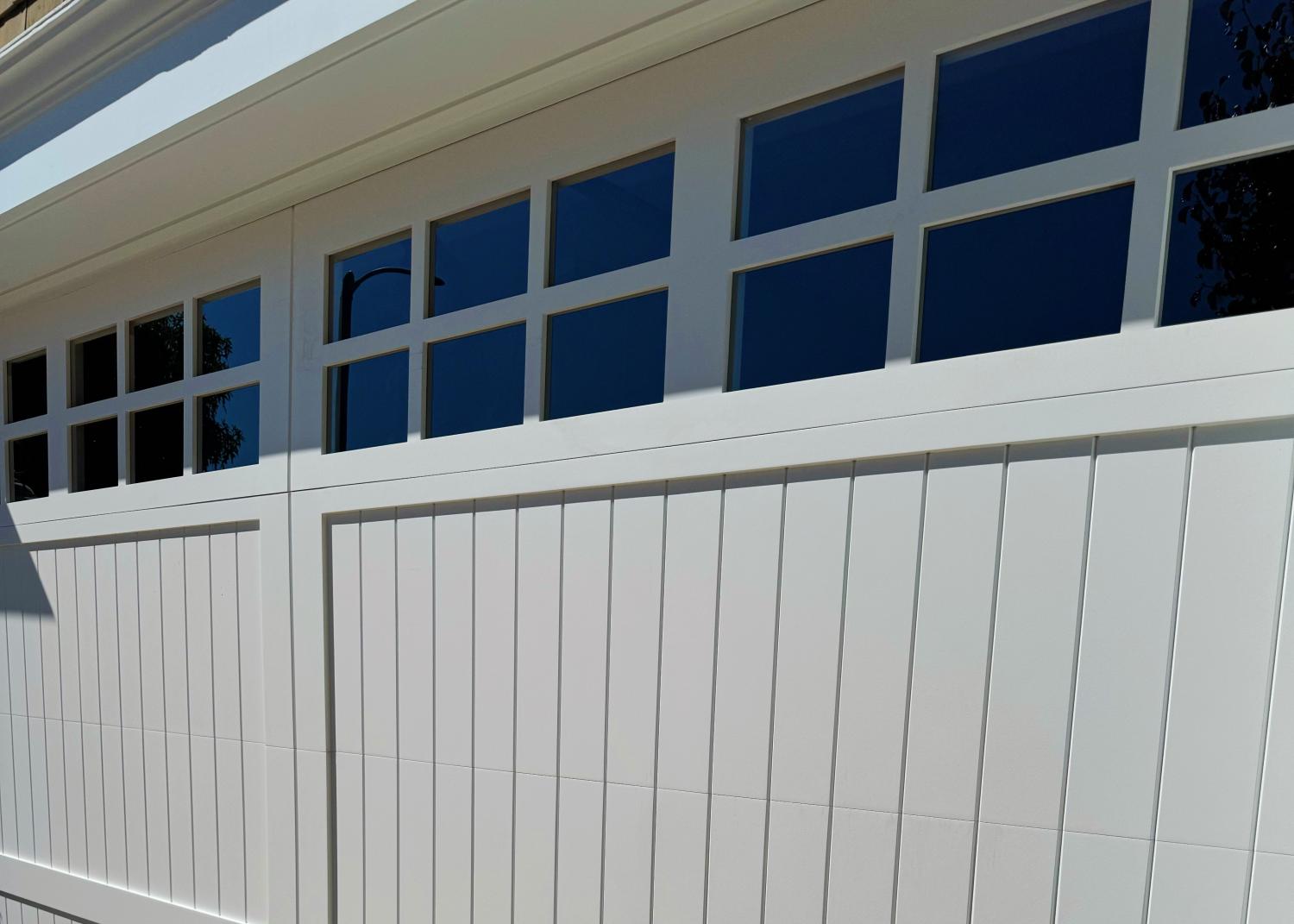 Residential Garage Door Installation Oak St, Santa Ana, CA