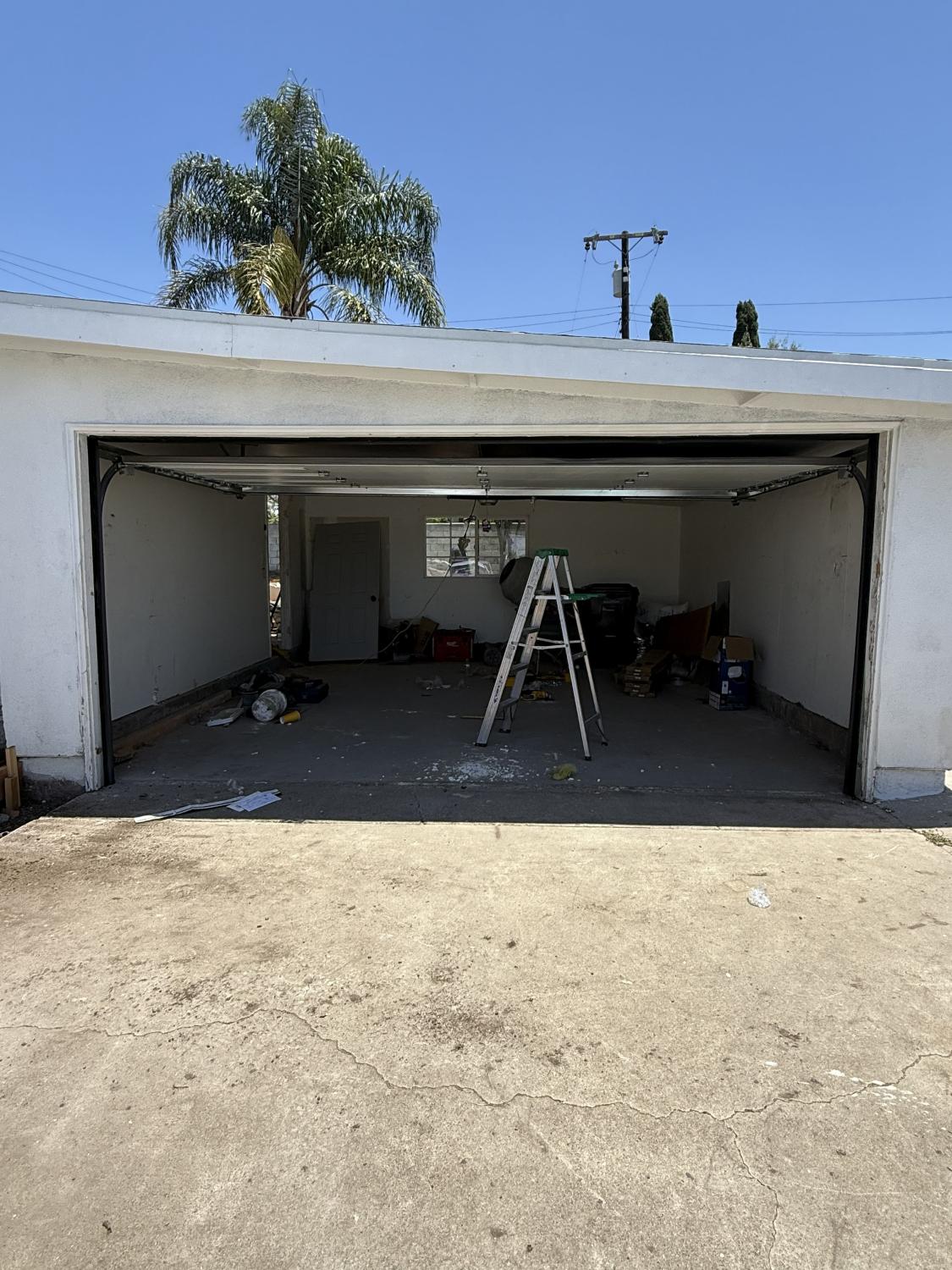 New Garage Door Installation N Lowell Ln, Santa Ana, CA